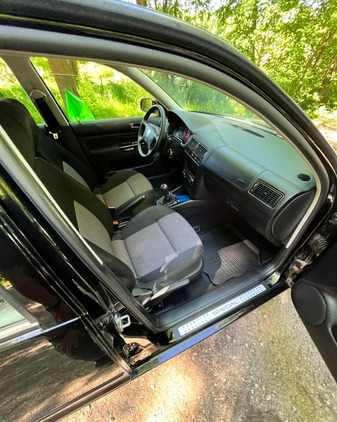 Volkswagen Golf cena 8600 przebieg: 174417, rok produkcji 2001 z Biały Bór małe 46